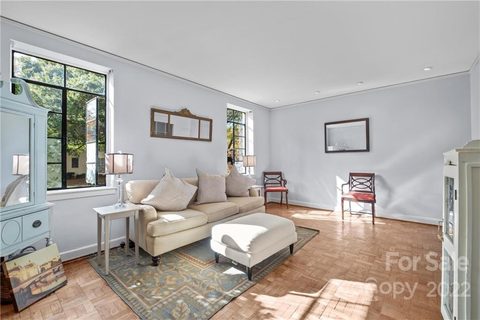 1121 Myrtle Avenue 64
