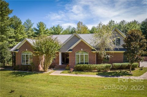Previously sold for $905,000