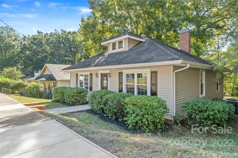 444 Oakwood Avenue