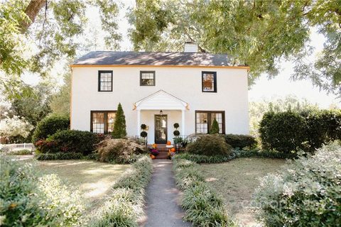 114 Ingleside Drive