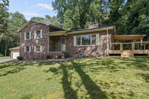2933 Woodwind Drive