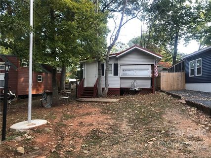 294 Lake Tillery Trail E64