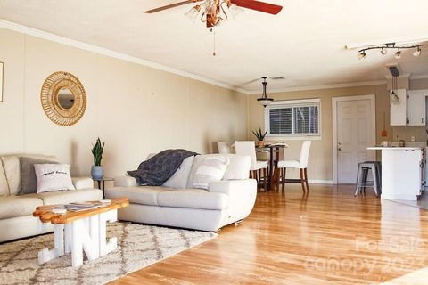 185 Fairway Lane E sold condo in Fairway Condominium, Spruce Pine, NC