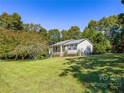 2 Wagon Trace sold home in Greenbriar, Flat Rock, NC