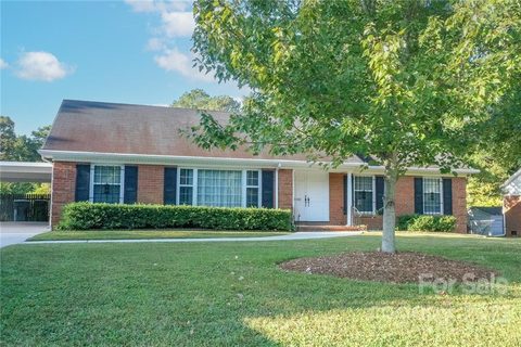 1716 Bonnie Lane