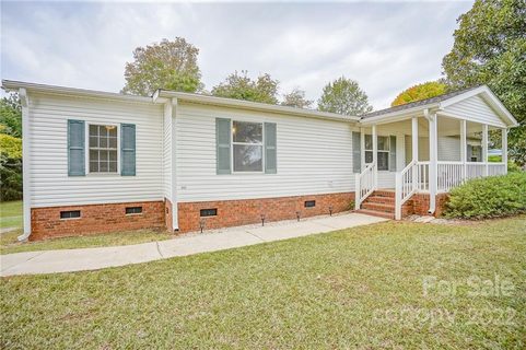 5995 Lake Wylie Road sold manufactured home in Barclays Acres, Clover, SC