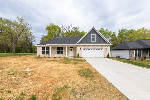 601 Gray Drive sold home in Charcon Heights, Charlotte, NC