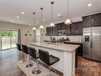 10127 Michael Crossing Drive sold home in Michael Crossing, Charlotte, NC
