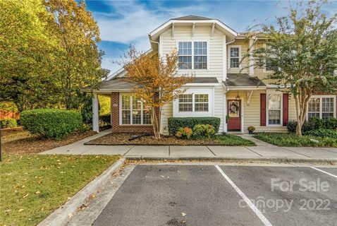 903 Azurine Circle