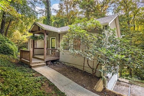 299 Seneca Boulevard sold home in Hillside Park, Hendersonville, NC