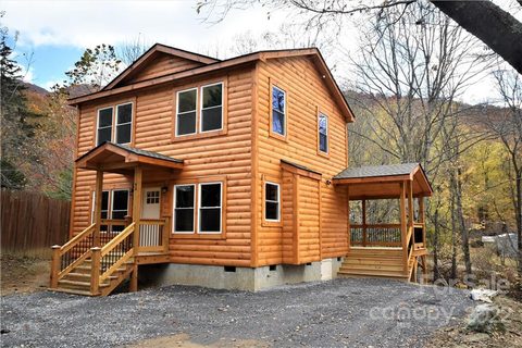 42 Tiny Foot Trail sold home in Dogwood Trails, Maggie Valley, NC