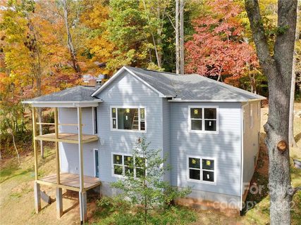 Previously sold for $594,000