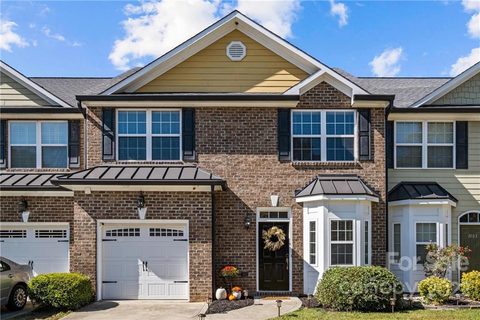 1087 Laurel Lane sold townhome in Laurel Commons, Gastonia, NC