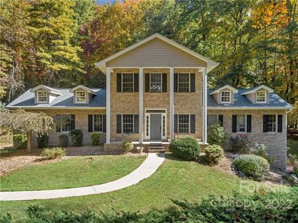 74 Squirrel Trail