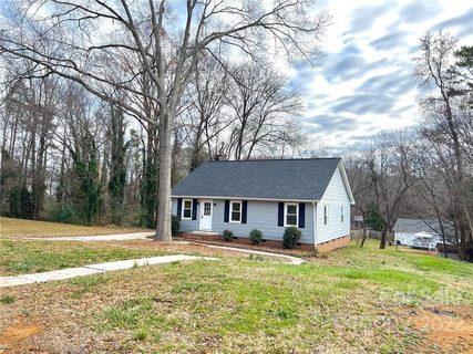 6038 Timmons Court sold home in Marlwood Forest, Charlotte, NC