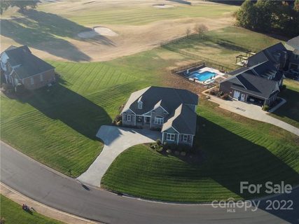 129 Eagles Terrace
