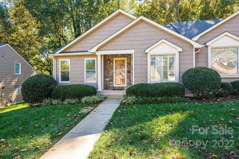 196 39th Avenue Court sold townhome in Cedar Grove, Hickory, NC