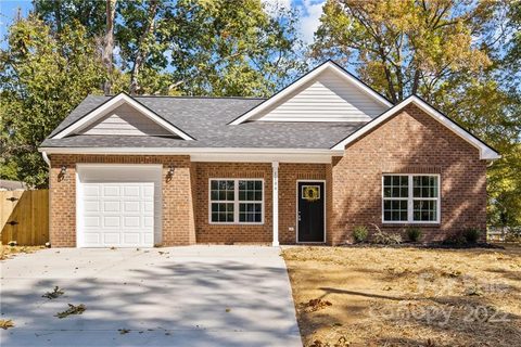 1106 Pondella Drive