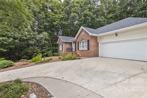 117 Jenny Lind Drive