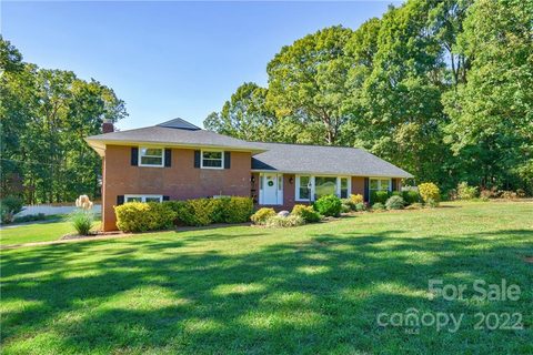 Previously sold for $608,365
