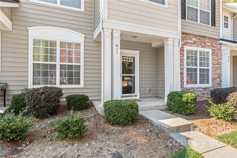 611 Dutch Elm Place 248