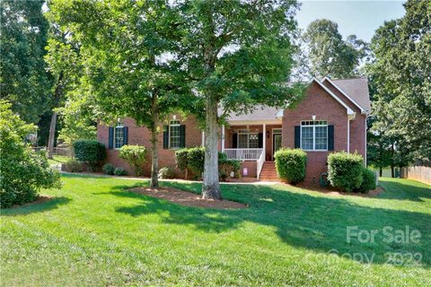 156 Saddlewood Lane sold home in Saddlewood, Statesville, NC