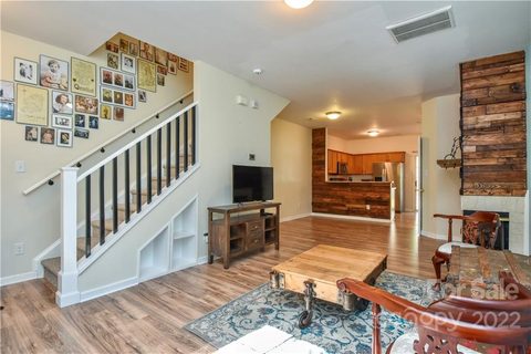 8966 Gerren Court sold townhome in Sullivans Trace, Charlotte, NC