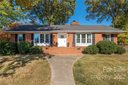 8917 Nottoway Drive sold home in Charlotte, SC
