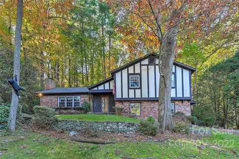 19 Iroquois Drive sold home in Indian Hills, Hendersonville, NC