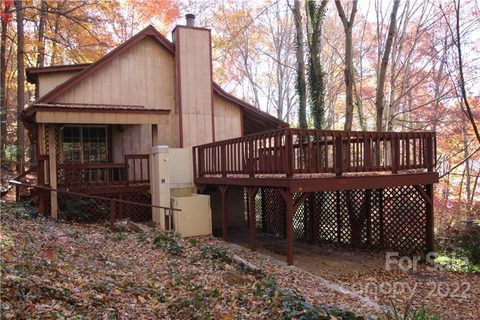30 Chestnut Grove Lane sold home in Chestnut Grove, Clyde, NC
