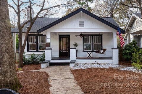 2013 Kenwood Avenue
