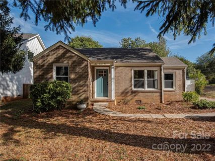 122 N Smallwood Place
