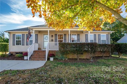 1607 Quail Rush Drive