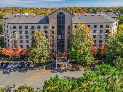 211 Heritage Boulevard 516