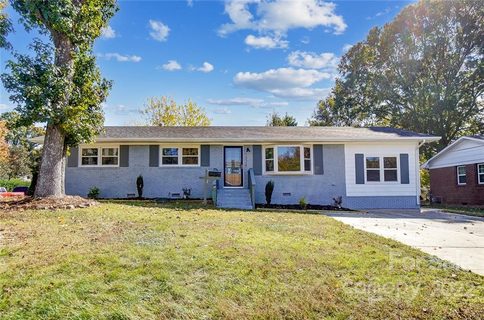 1324 Pondella Drive