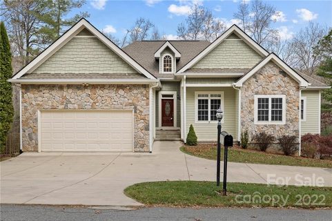 7 Nuthatch Court 2 sold home in Laurel Woods, Fairview, NC