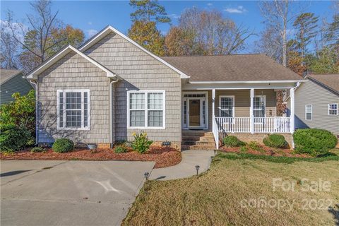 1085 Warpers Lane