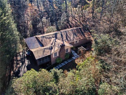 170 Surry Lane