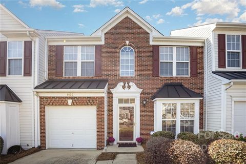 4052 Holly Villa Circle