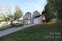 225 English Hills Drive sold home in Mooresville, SC