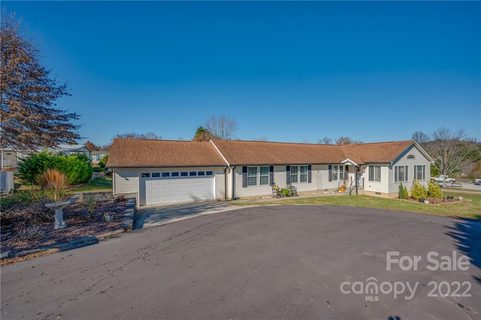 11 N Marjorie Lane