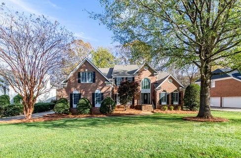 1629 Stevens Ridge Road sold home in Providence Manor, Matthews, NC