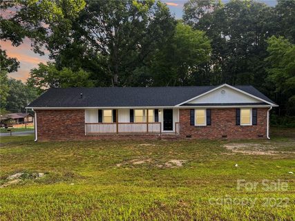 4318 Freeport Drive sold home in Broken Arrow, Gastonia, NC