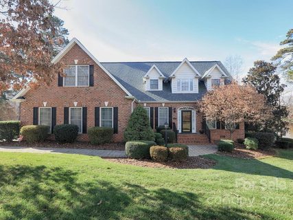 185 Howard Pond Loop