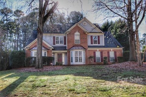 10129 Zackery Avenue sold home in Wynridge Estates, Charlotte, NC
