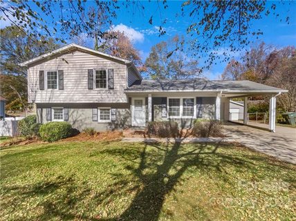 2108 Deepwood Court sold home in Kingswood South, Gastonia, NC