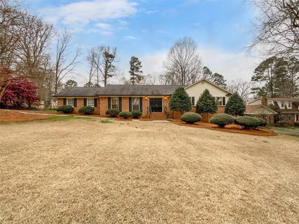 5815 Clubhouse Court sold home in Farmwood, Charlotte, NC