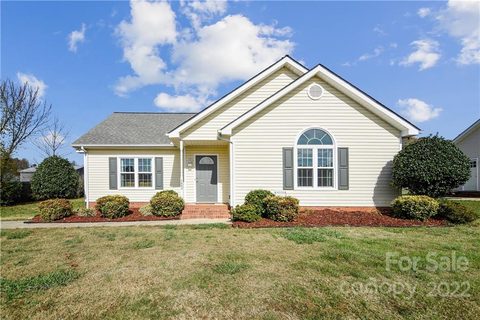 2452 Hunters Way sold home in River Chase, Monroe, NC