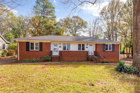 2100 Eaton Road sold home in Hollywood, Charlotte, NC