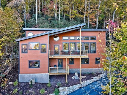 110 Wildflower Cove Drive 20/21 sold home in Alpine Mountain, Swannanoa, NC